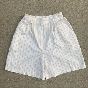 Vintage white pinstripe high waisted cotton size 10 shorts